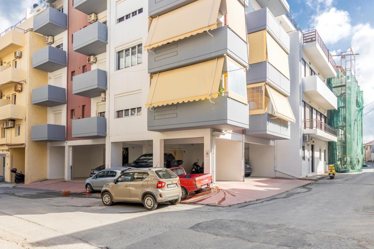 Bright & Modern Apt With View Heraklion Zewnętrze zdjęcie