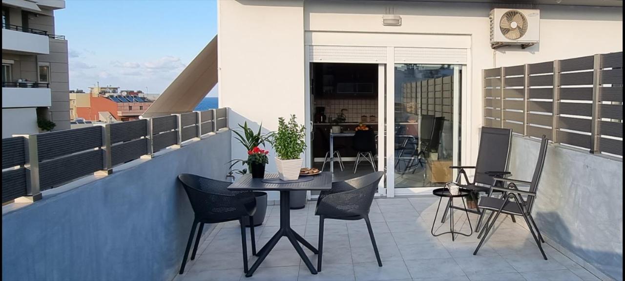 Bright & Modern Apt With View Heraklion Zewnętrze zdjęcie